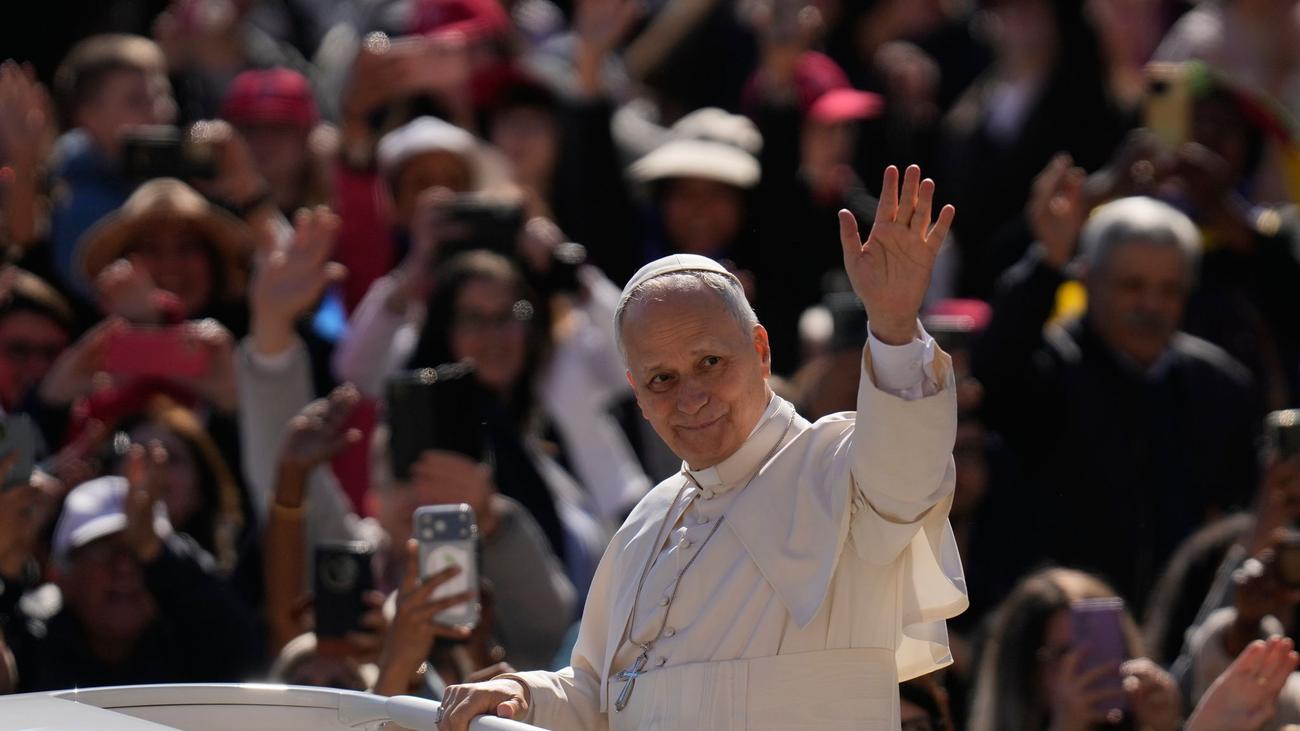 Vatikan: Papst Leo XIV. beginnt erste Afrika-Reise