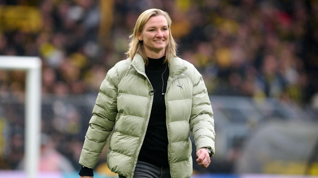 Fußball: Popp hofft auf weitere Trainerinnen in Männer-Bundesliga