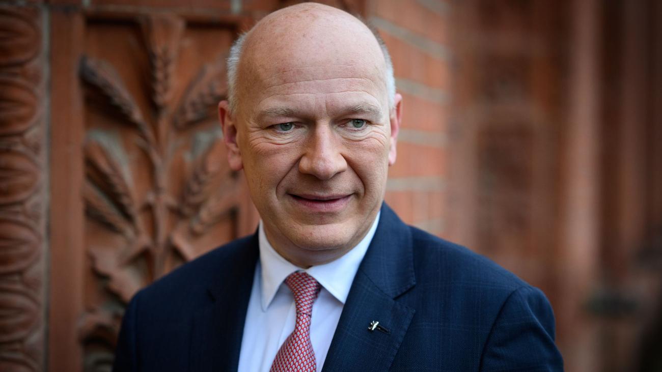 Energiekosten: Spritpreise runter – Wegner fordert Tempo bei Steuersenkung