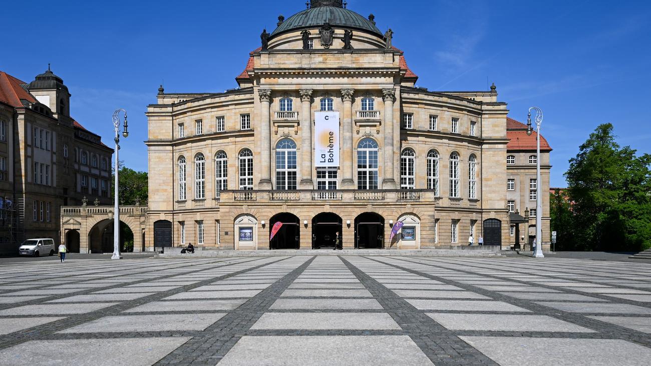 Oper & Theater: Theaterleitung kritisiert Idee zu Sparten-Bündelung scharf