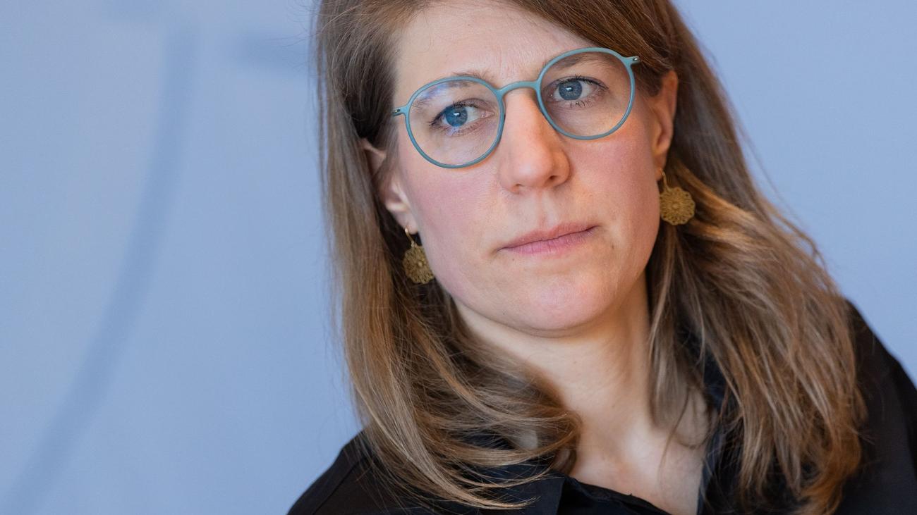 Streit um Kinderbildung: Ministerin lenkt ein: mehr Geld für Kitas, weniger Randzeit