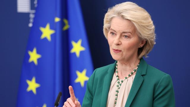 Social-Media-Debatte: Von der Leyen wirbt für Nutzung: App für Alters-Check fertig