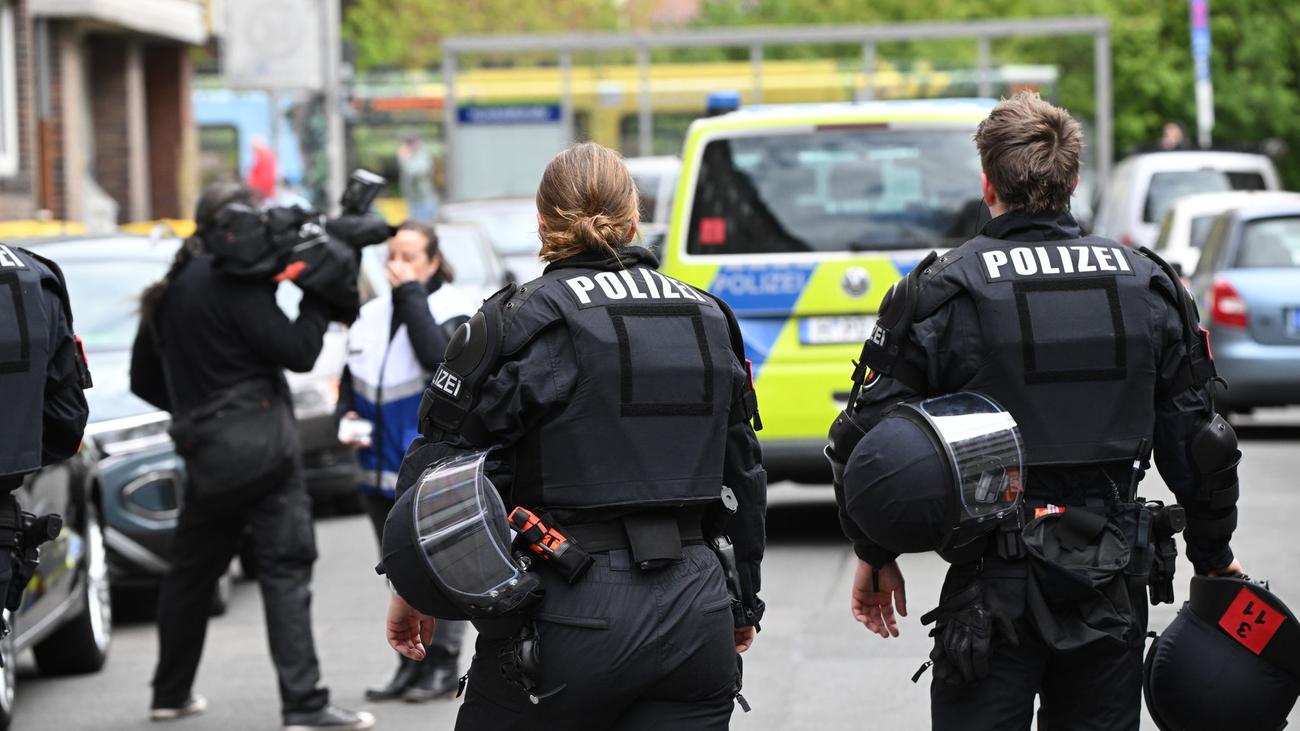 In der Innenstadt: Bewaffnete Person? Großeinsatz der Polizei in Hannover
