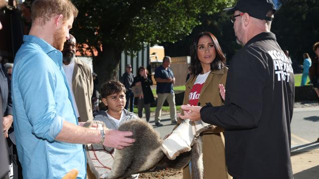 Australienreise: Harry und Meghan: Leiser Auftritt bei Aborigine-Walk