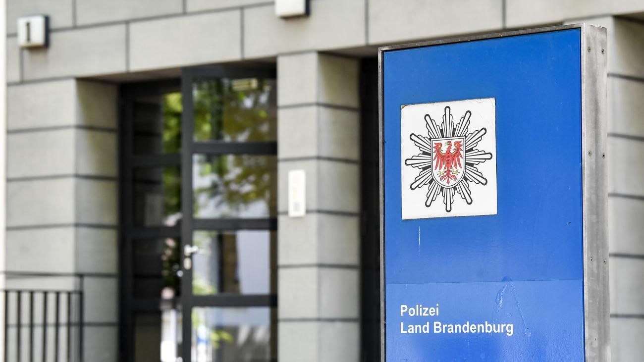 Durchsuchungen: Polizei zerschlägt mutmaßliches Geldwäsche-Netzwerk