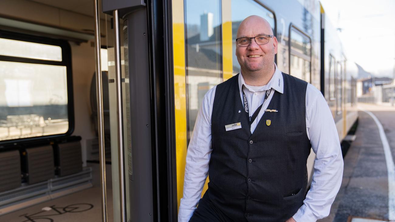 Herausfordernder Zug-Alltag: Zugbegleiter trotzt Gewalt und bekommt Ehrung für sein Herz