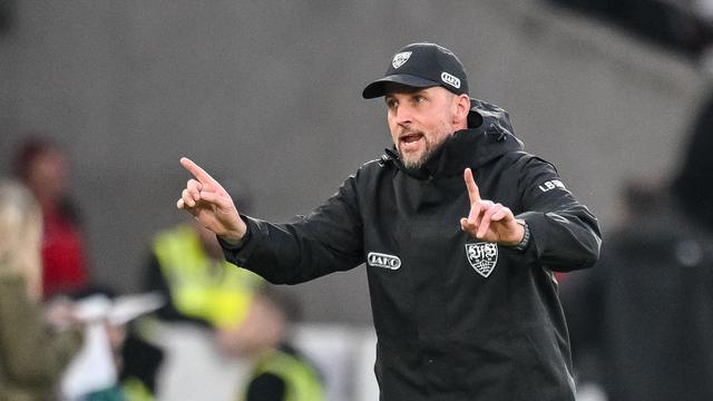 Fußball-Bundesliga: Stuttgarts Hoeneß: Hohe Hürden und ein Geheim-Plan