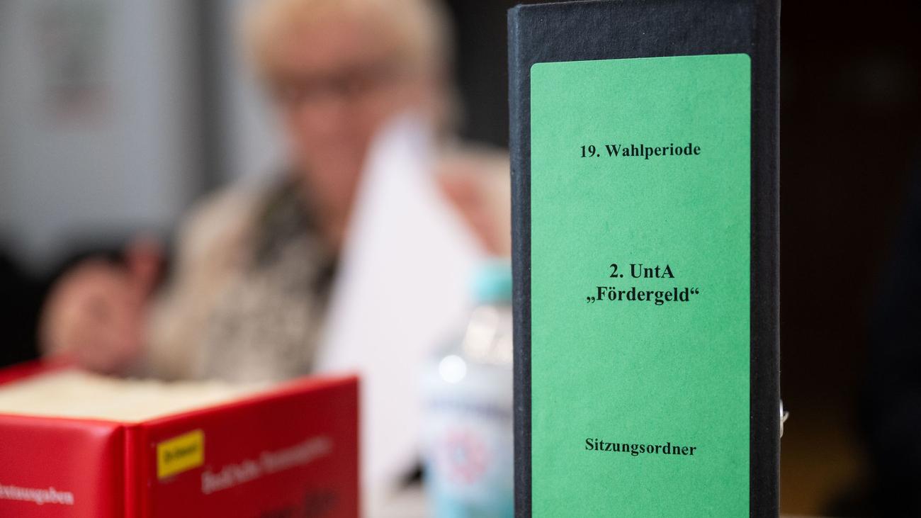 Streit um Fördermittel: U-Ausschuss vernimmt CDU-Politiker als Zeugen