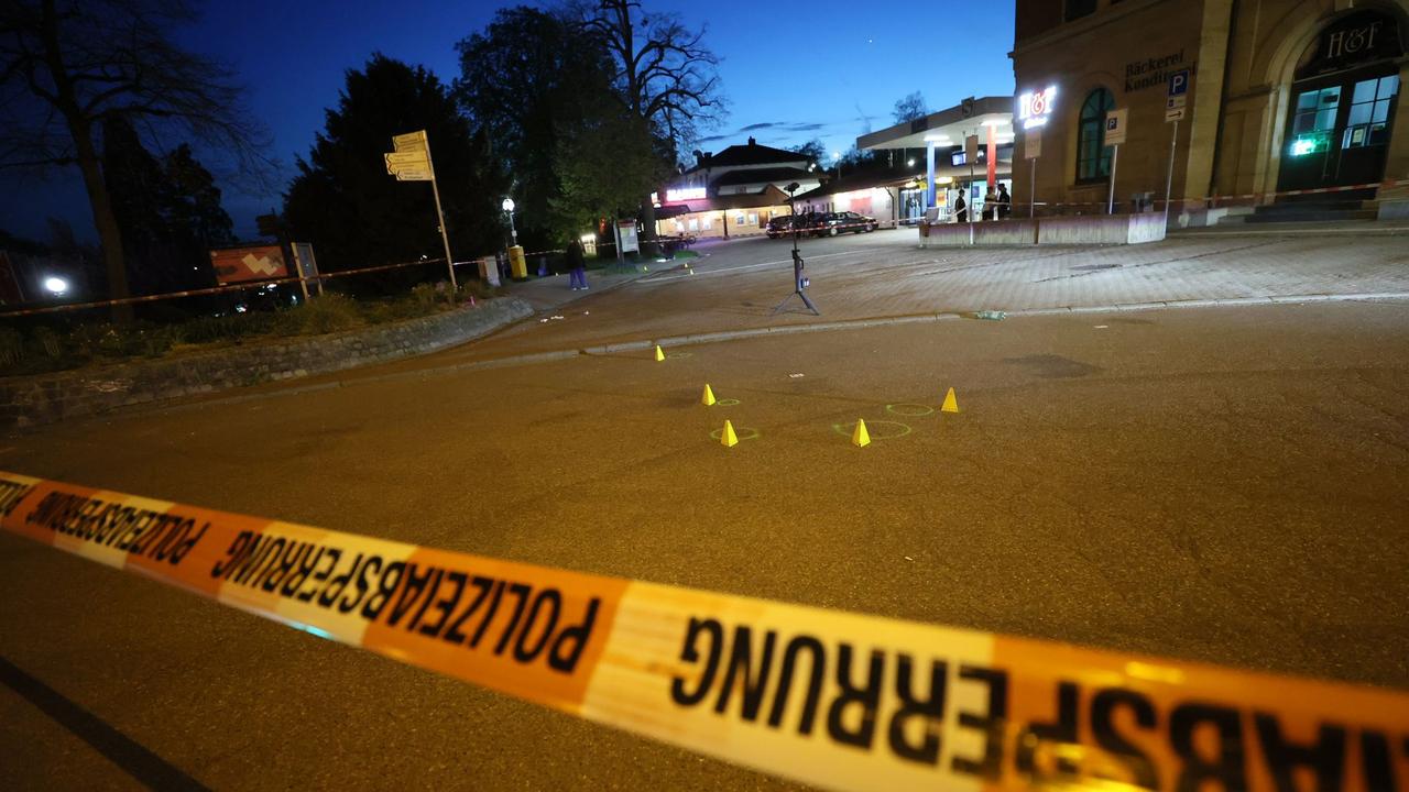 Kreis Ludwigsburg: Zwei Menschen nach Schüssen am Bahnhof leicht verletzt