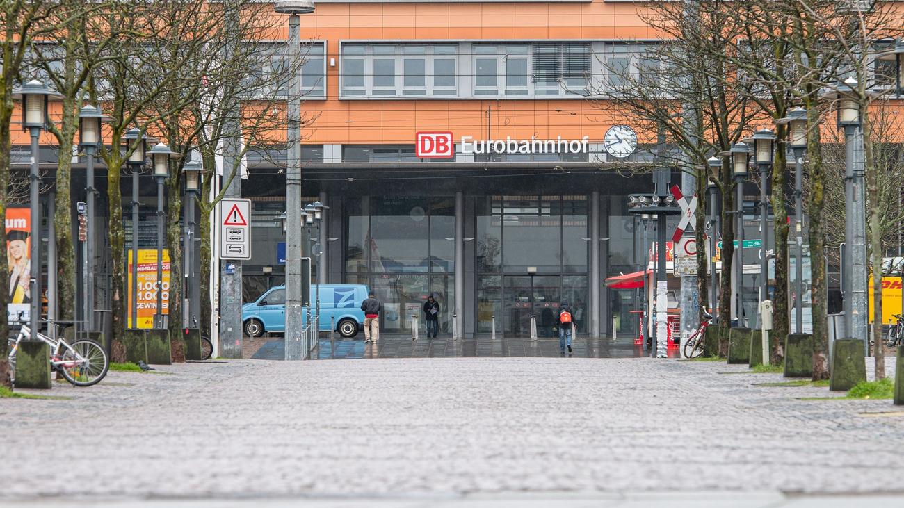 Verbot ab Mai: Bahn verbannt Alkohol am Hauptbahnhof Saarbrücken