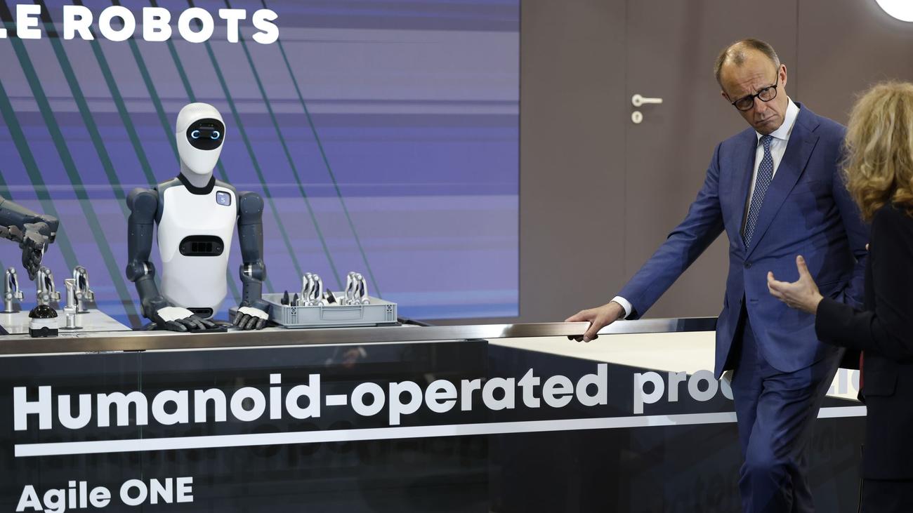 Industrieschau in Hannover: Merz und Lula gehen bei Messerundgang getrennte Wege