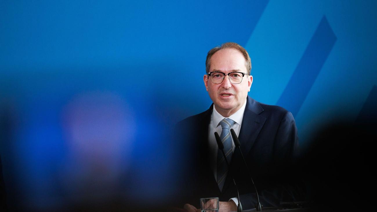 Beamtenbesoldung: Spitzenbeamte sollen keine Extra-Erhöhung bekommen