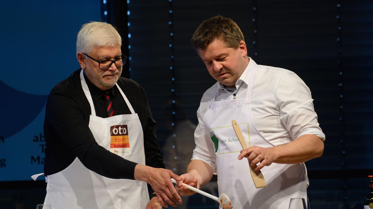 Sachsen-Anhalt: Ministerpräsident Schulze kocht gern Chili con Carne