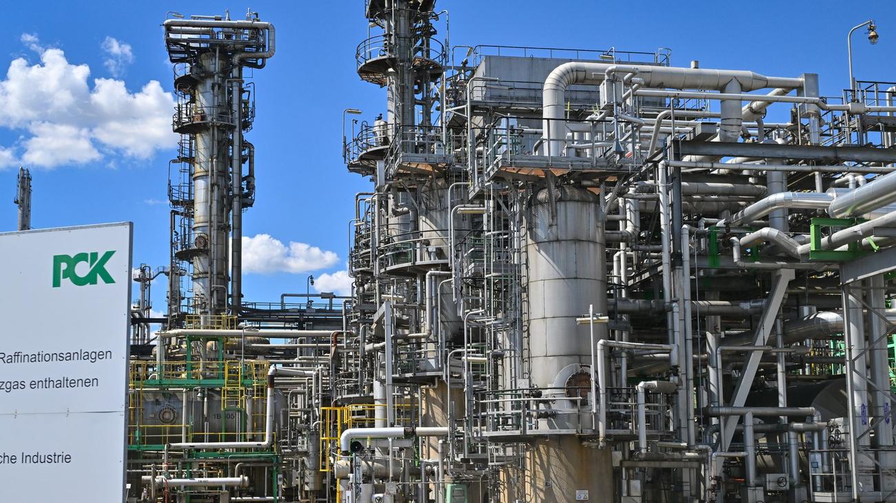 Ölraffinerie: Rosneft prüft Alternativen für Öl aus Kasachstan für PCK