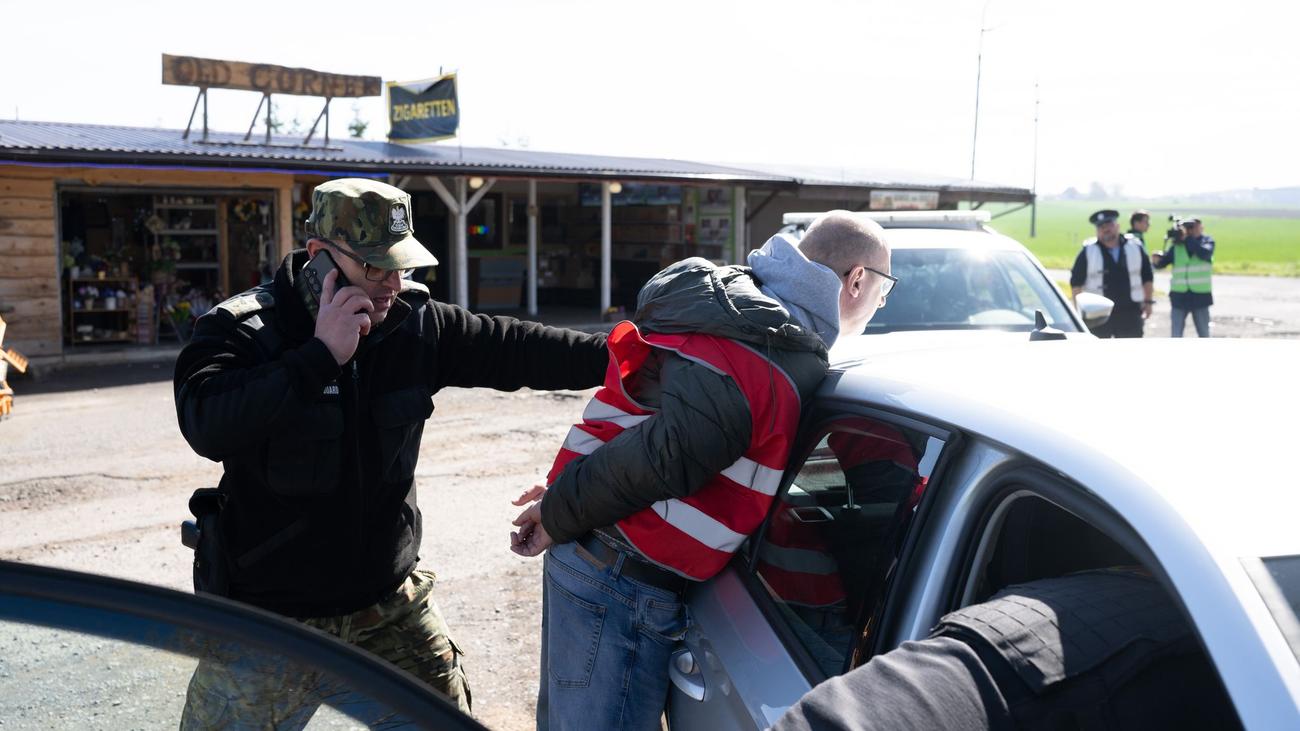 Polizeiübung im Dreiländereck: Beamte aus drei Ländern üben Einsatz gegen Schleuser