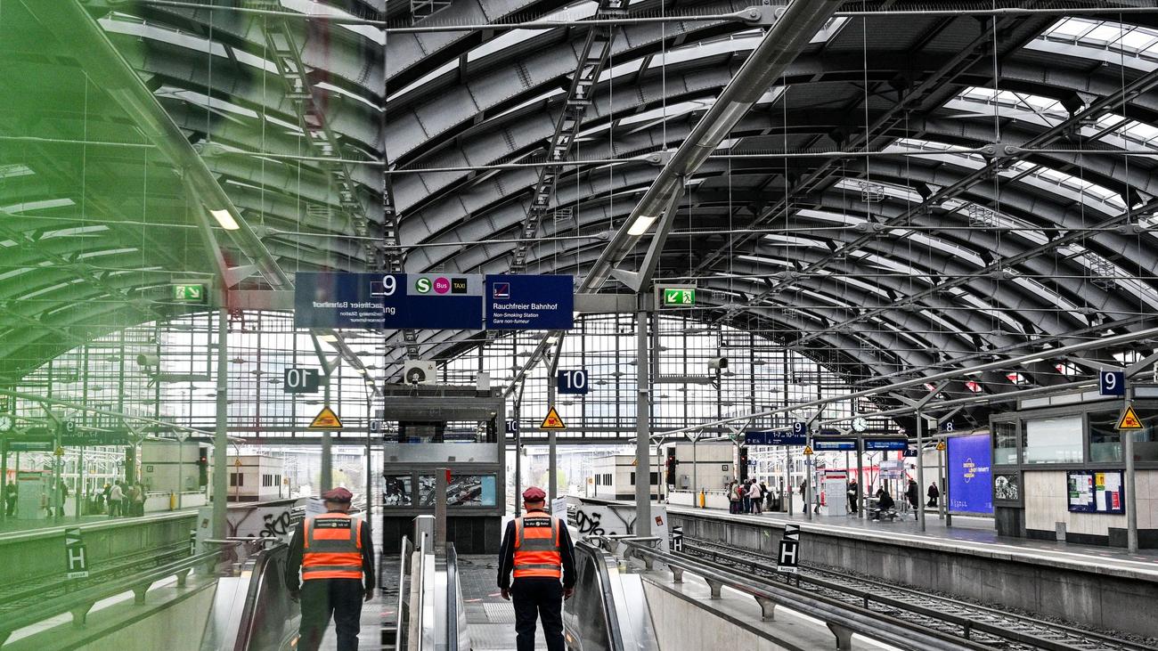 Frühjahrsputz: Bahn beginnt mit Grundreinigung von 50 Berliner Bahnhöfen