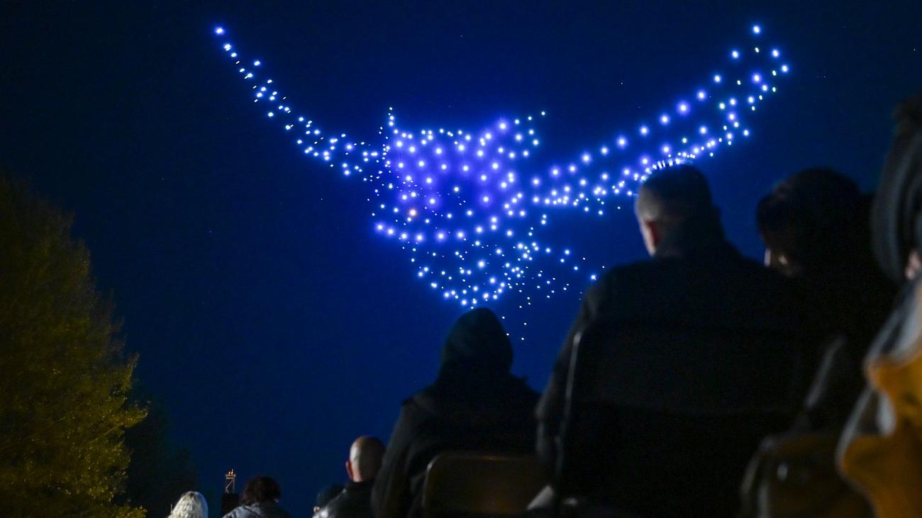 Freizeit: Drohnen tanzen in Berlin