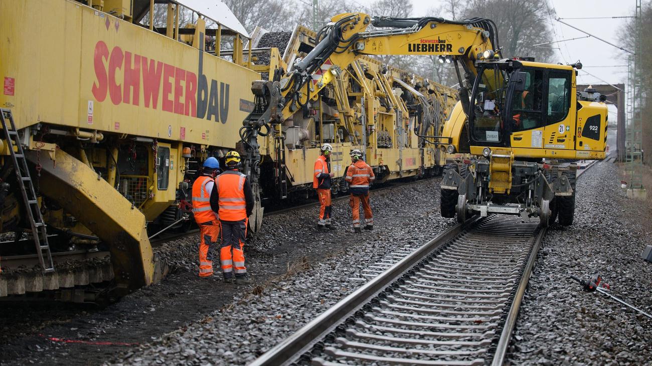 Bahnverkehr: Halbzeit bei Bahn-Generalsanierung Köln-Hagen