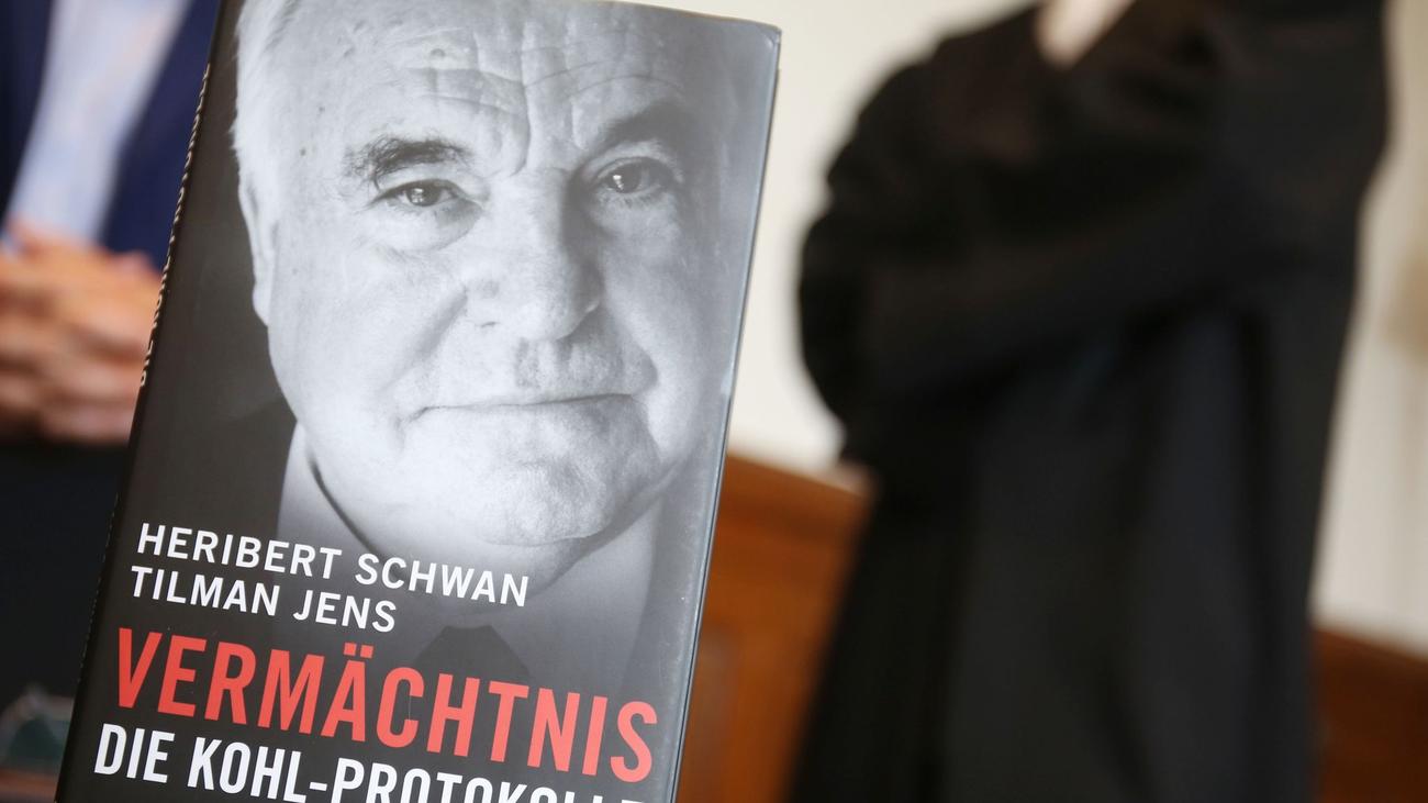 Jahrelanger Rechtsstreit: Streit um Enthüllungsbuch am BGH - Kein Geld für Kohl-Witwe