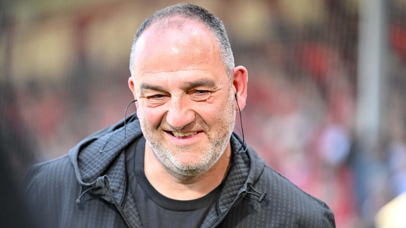 Fußball-Bundesliga: Heidenheims Trainer Schmidt spricht von Abschied 2027