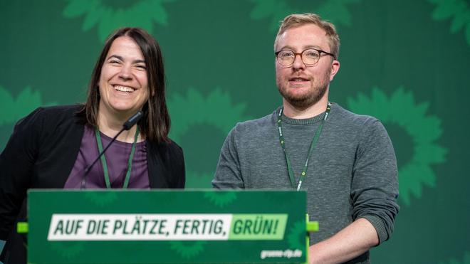 Grüne Spitze: Die Grünen-Landesvorsitzenden Natalie Cramme-Hill und Paul Bunjes wechseln in den Landtag. (Archivbild)
