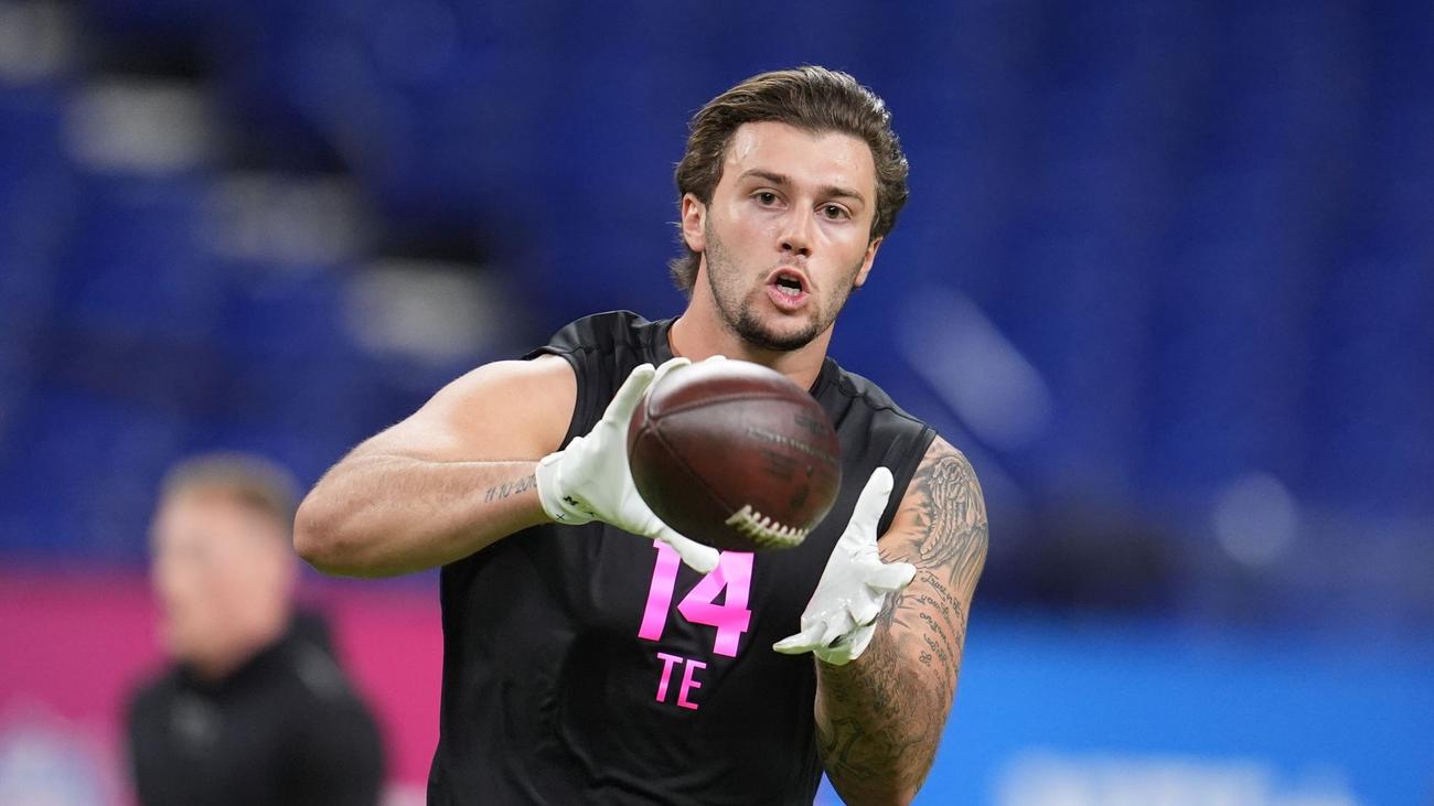 American Football: Coup im NFL-Draft: Deutscher Klein kann es kaum fassen
