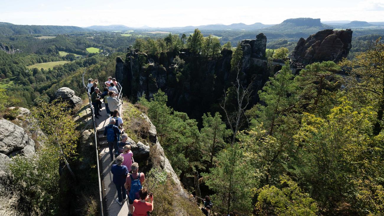 Natur: Wandersaison startet – Wegewarte sorgen für Sicherheit