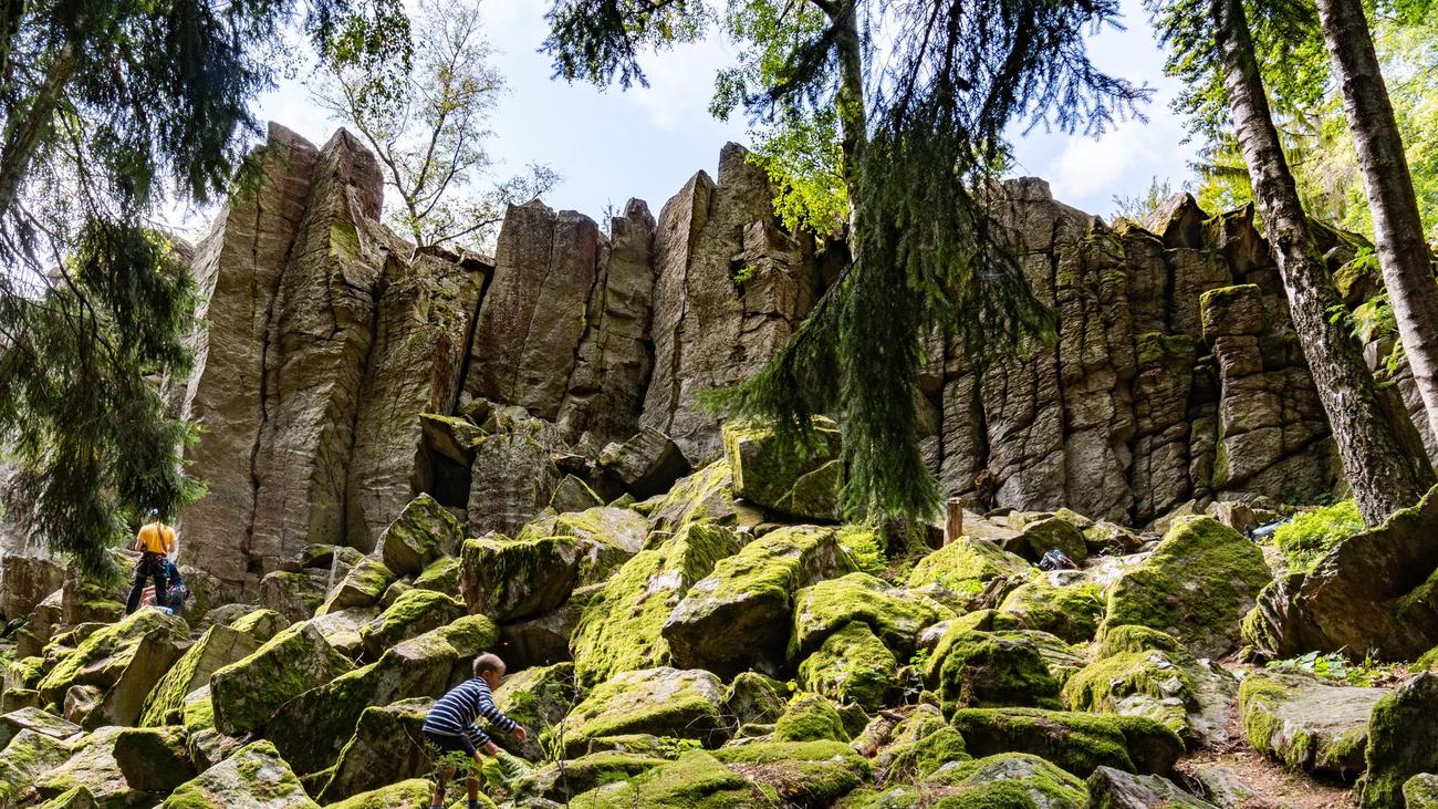 Tiefer Fall: 72-Jähriger stürzt beim Klettern acht Meter in die Tiefe
