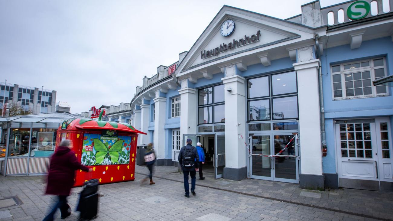 Kriminalität: Zwei Bahnmitarbeiter nach Angriff in Rostock verletzt
