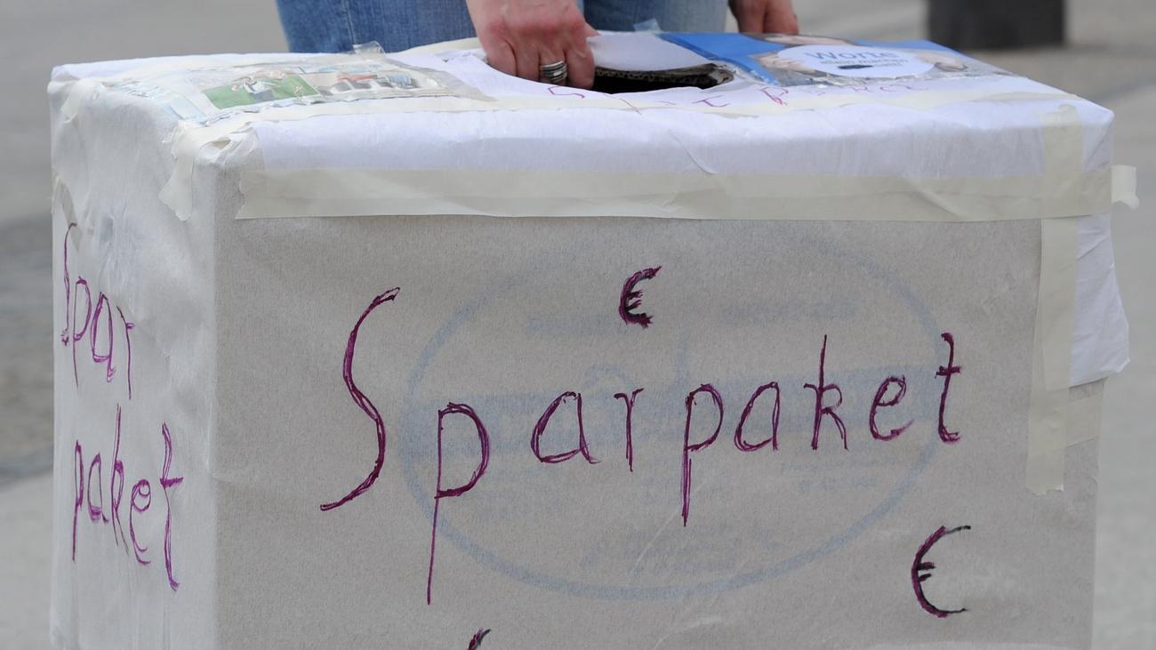 Kritik an Bundesregierung: Demonstration gegen mögliche Kürzungen im Sozialbereich