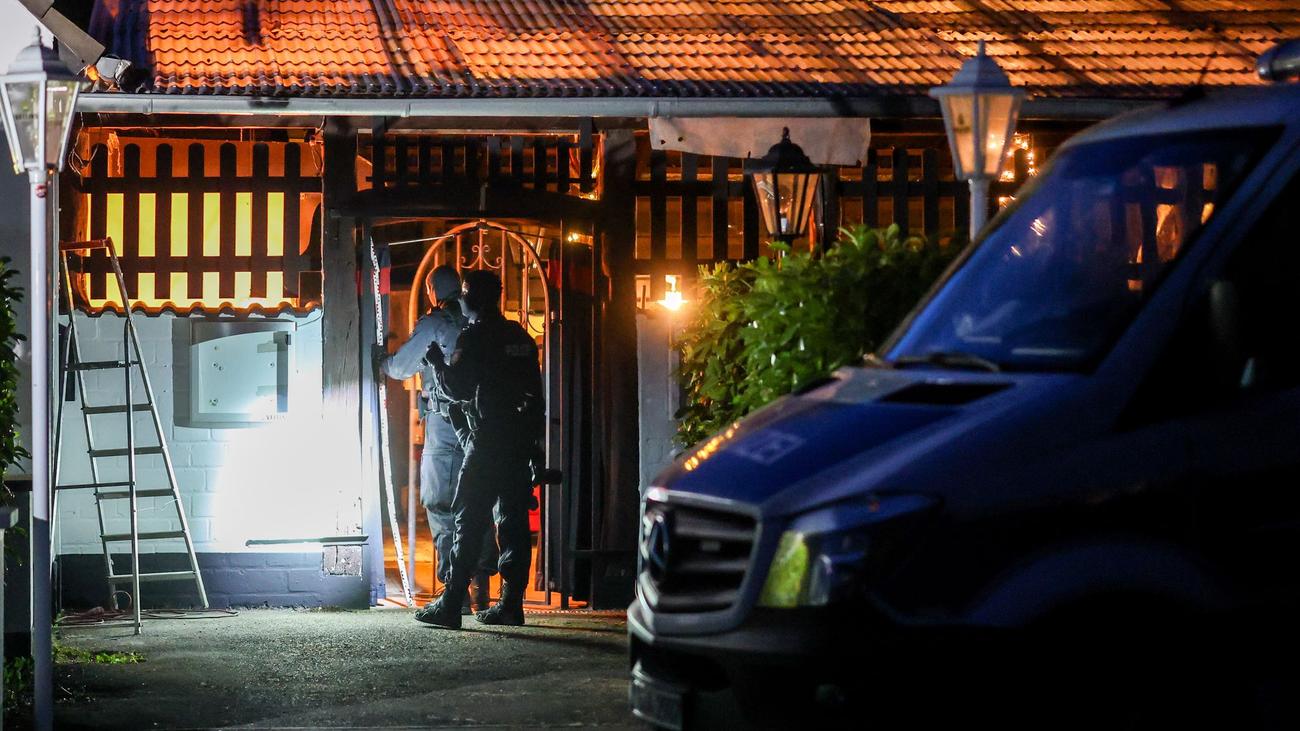 Rocker-Club verboten: 1.200 Polizisten bei Razzia gegen »Hells Angels« im Einsatz