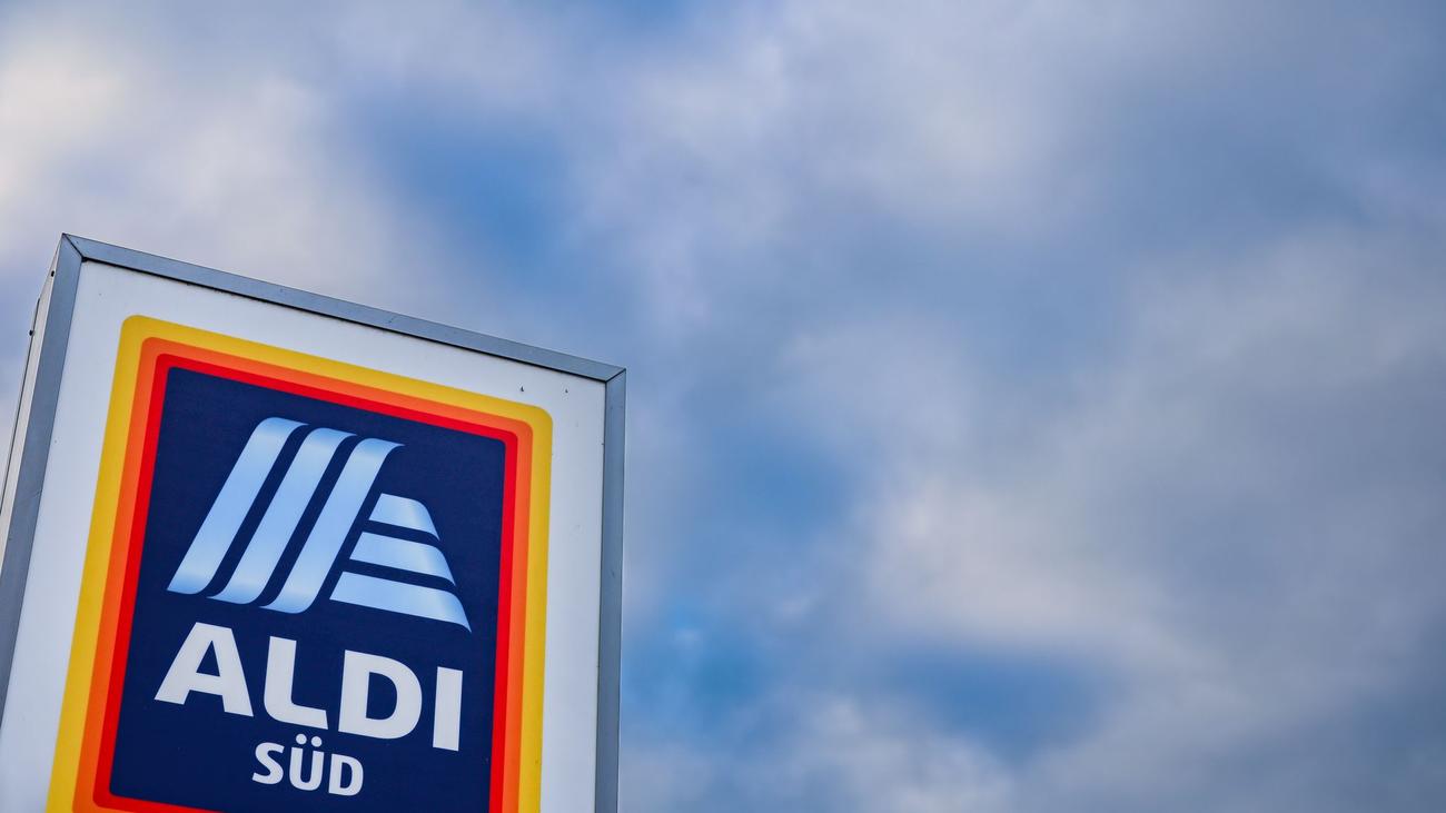 Handel: Bericht: Aldi Süd baut mehr als 1.200 Stellen ab