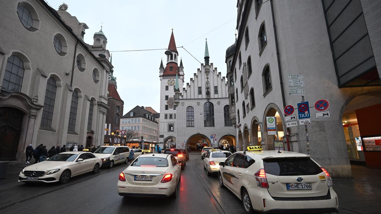 Verkehr: München prüft Mindestpreise für Uber und Bolt