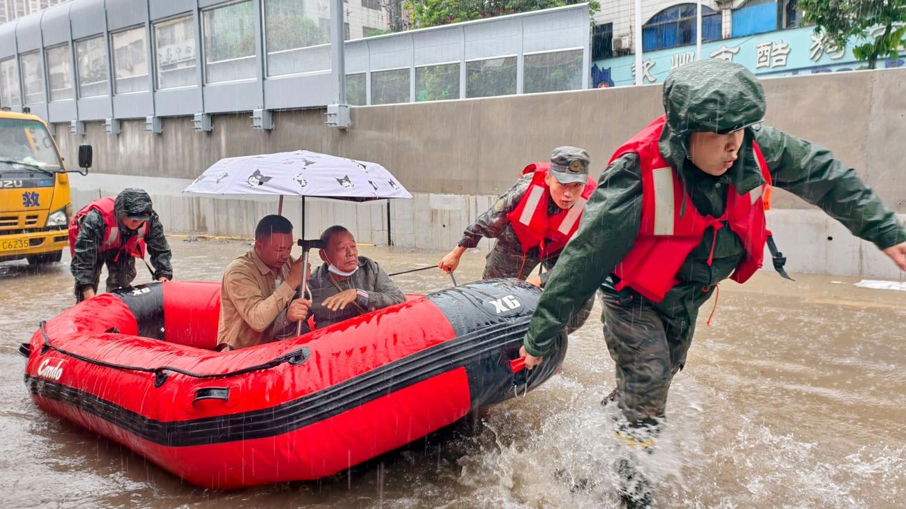 Unwetter: Überschwemmungen in China zum Auftakt der Flutsaison