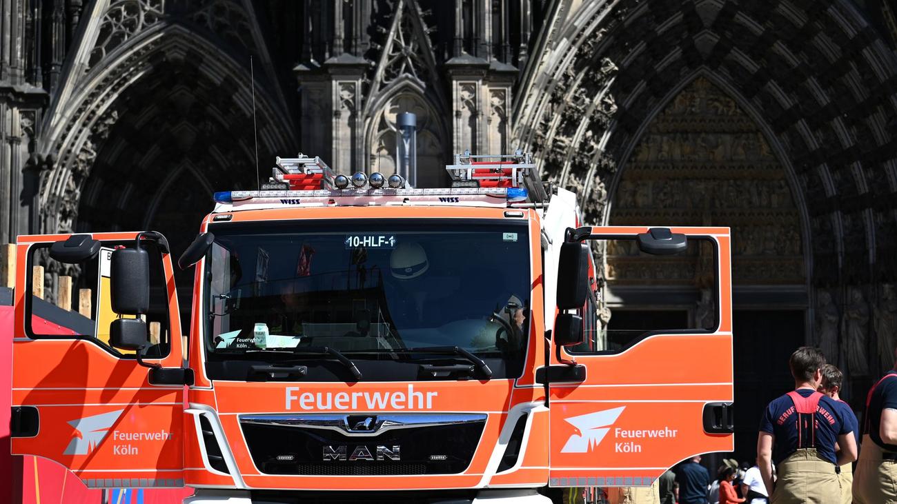 Wegen mutmaßlichem Feuer: Entwarnung nach Großeinsatz der Feuerwehr am Kölner Dom