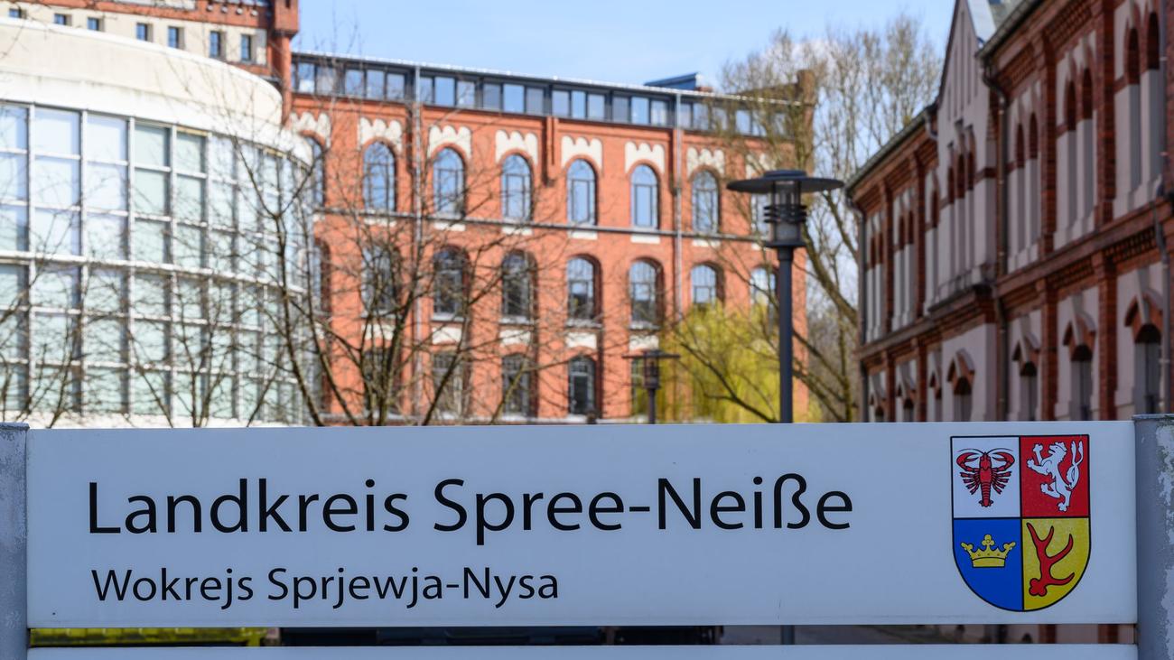 Landratswahl: Kreistag berät über AfD-Einspruch gegen Wahl in Spree-Neiße