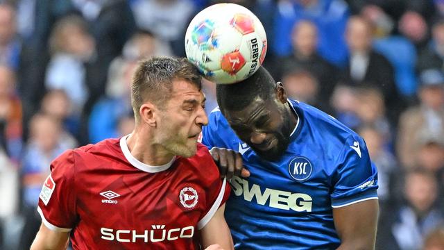 2. Fußball-Bundesliga: Wieder das Knie: KSC-Profi Ambrosius schwer verletzt