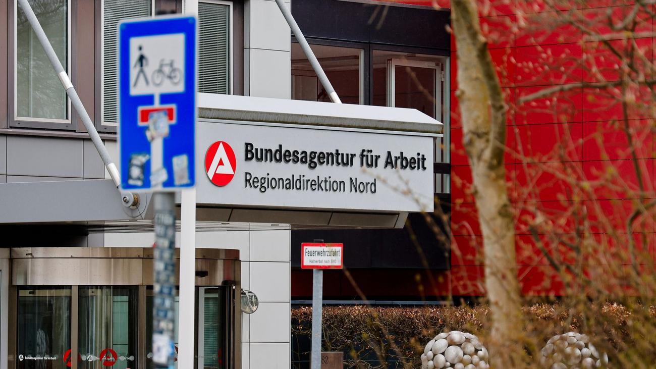 Arbeitsmarkt: Arbeitslosenzahl im April in Schleswig-Holstein gefallen