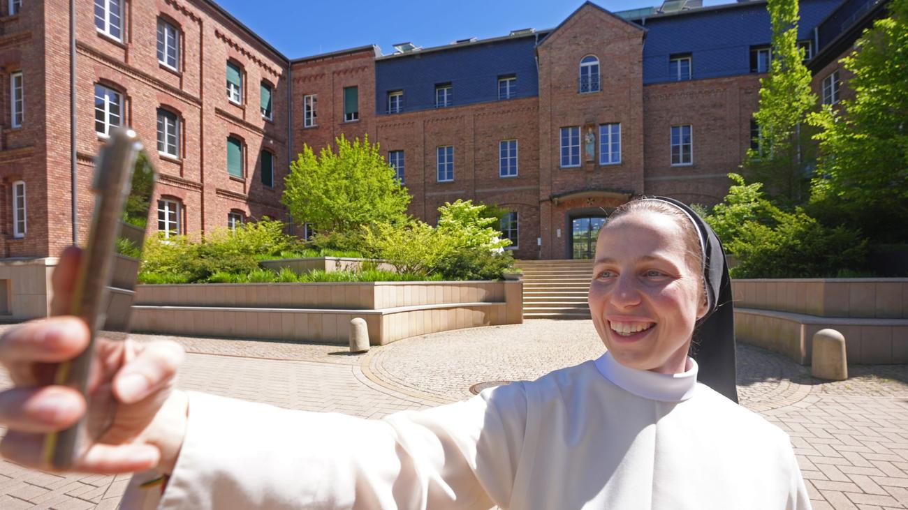 Social Media: Im Döner-Hype: Wie Klosterschwestern mit Klischees brechen