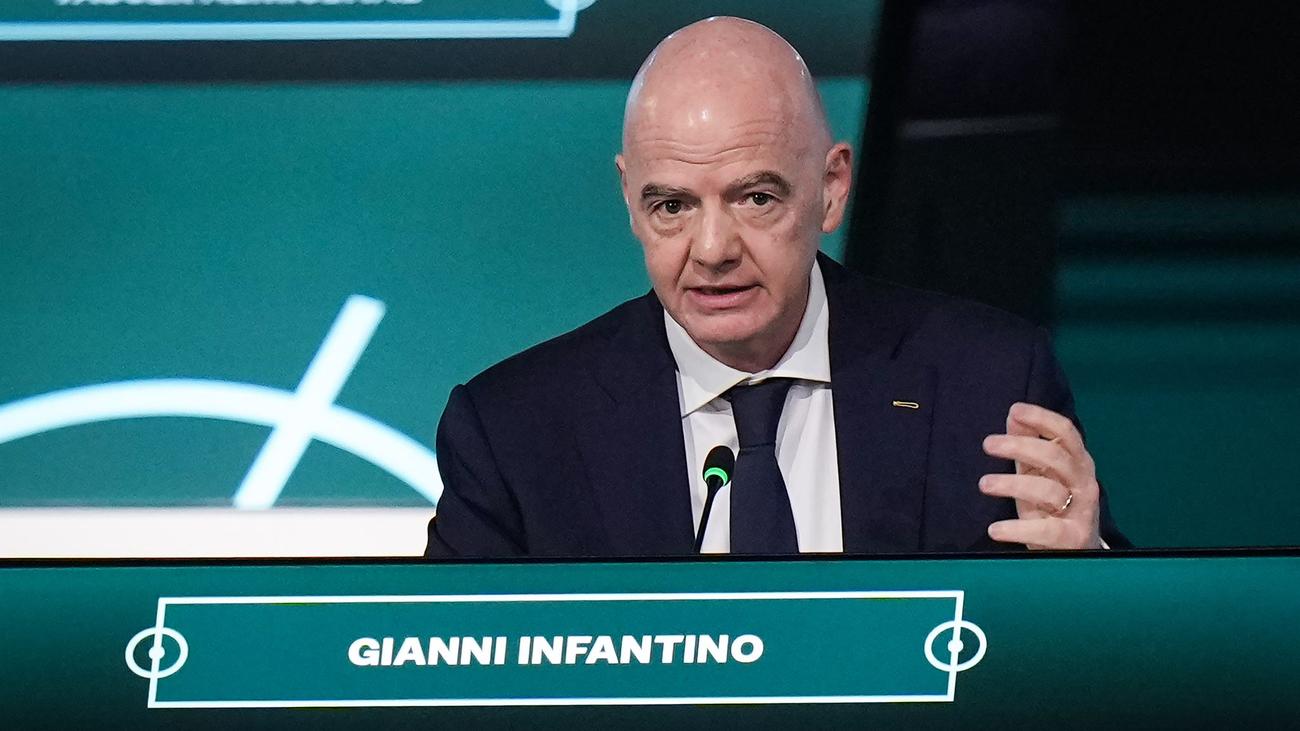 Fußball: Infantino versichert: Iran wird an WM in den USA teilnehmen