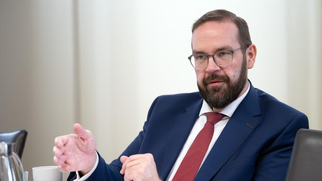Unterricht: Brandenburg testet Fernunterricht wegen Lehrermangels