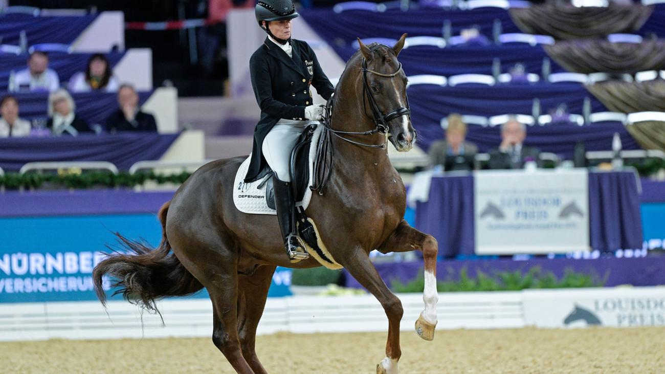 Reitsport: Dressurreiterin Werth souverän: Grand-Prix-Sieg in Mannheim