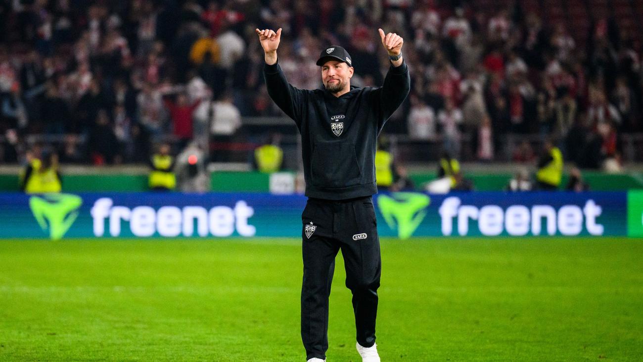 Fußball-Bundesliga: «Einmalig»: Hoeneß lobt Stuttgarts Fan-Power vor Landesduell