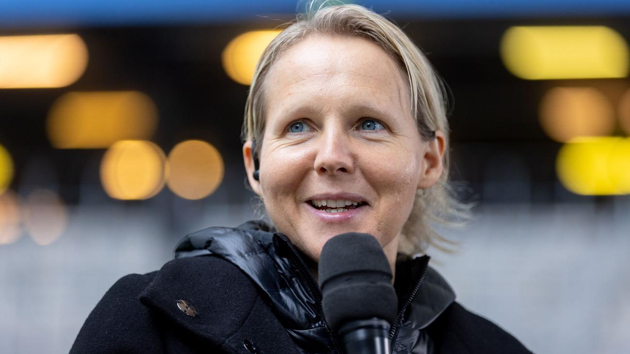 Frauen-Bundesliga: Erstmals in der Frauen-Bundesliga: Mikrofon für Trainerin