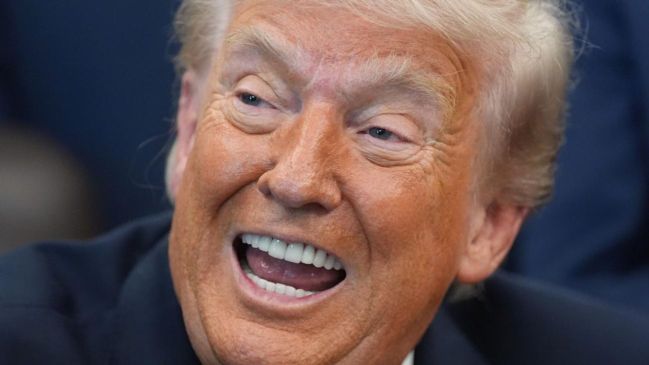 Welthandel: Trump: Zölle auf Autos und Lkw aus EU steigen auf 25 Prozent