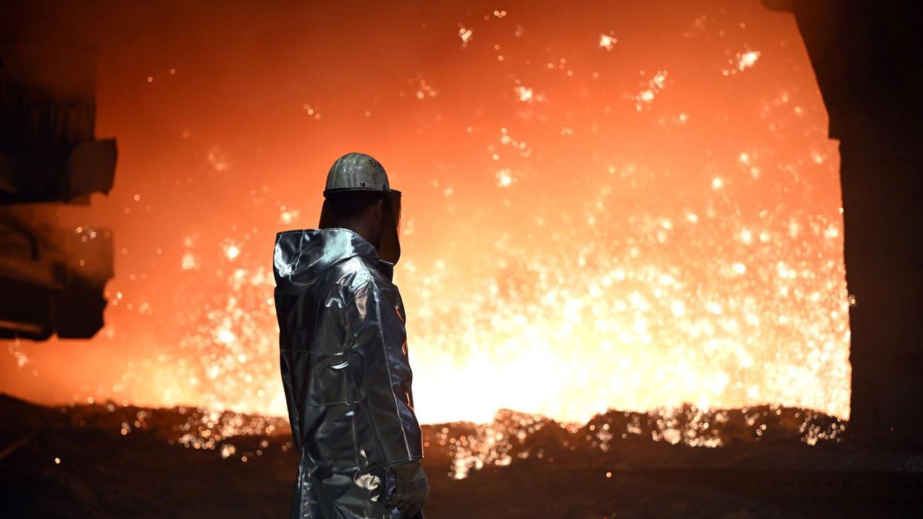 Industriekonzern: Thyssenkrupp will Stahlsparte doch behalten - vorerst