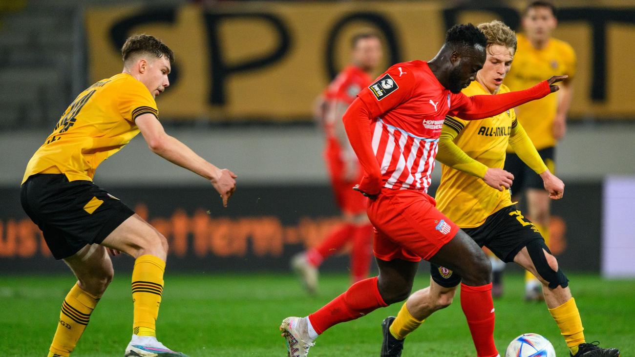Fußball-Regionalliga: «Afrikaner raus»: Rassismus-Eklat in der vierten Liga