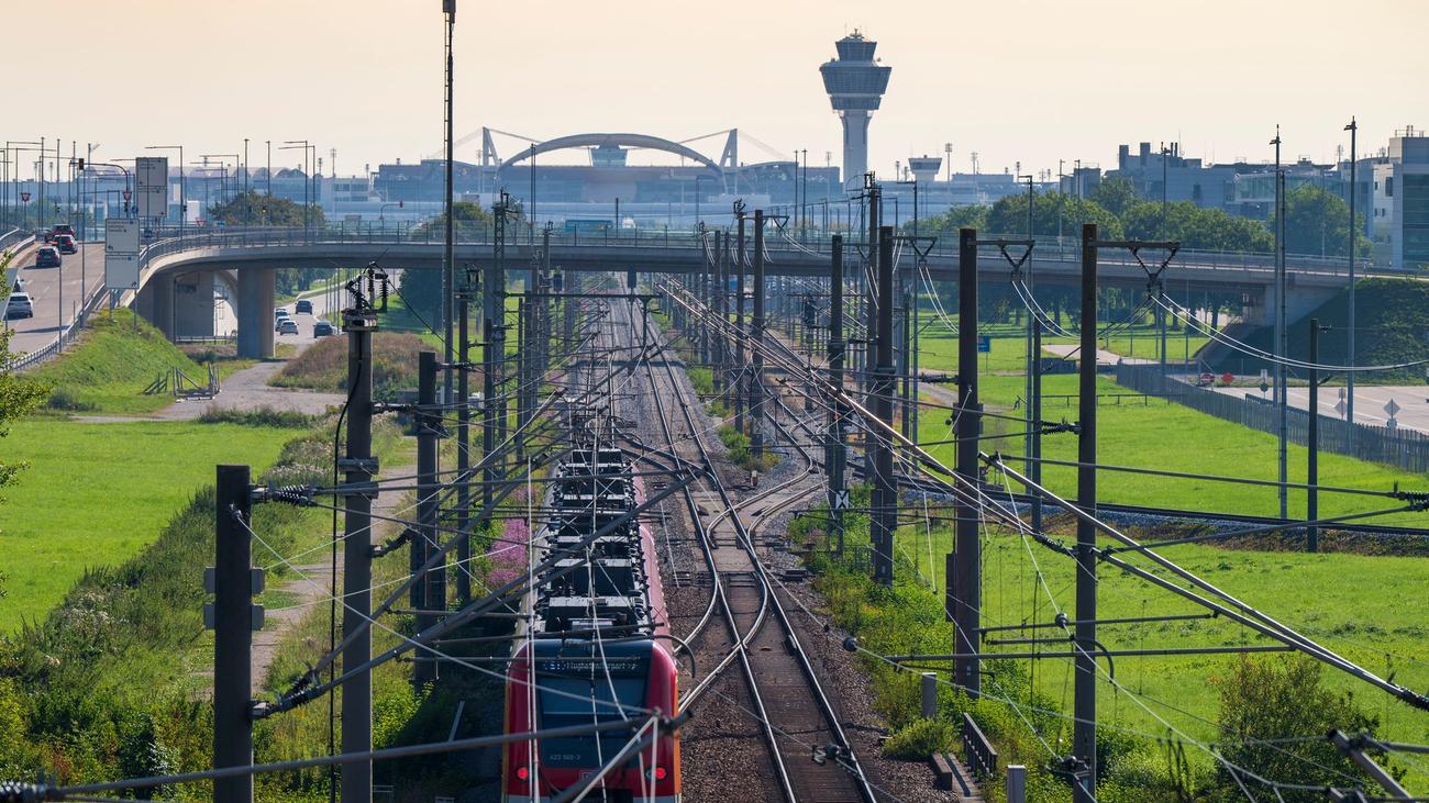 Baustellen: Flughafen München tagelang nicht mit Bahn erreichbar