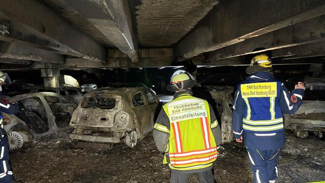 Festnahme: Verdächtiger wegen Brandstiftung im Parkhaus in Haft
