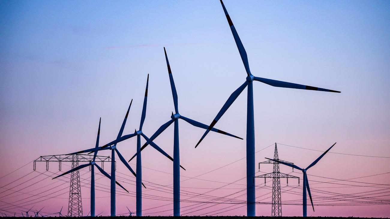 Erneuerbare Energien: Weniger Strom-Abregelungen in Ostdeutschland